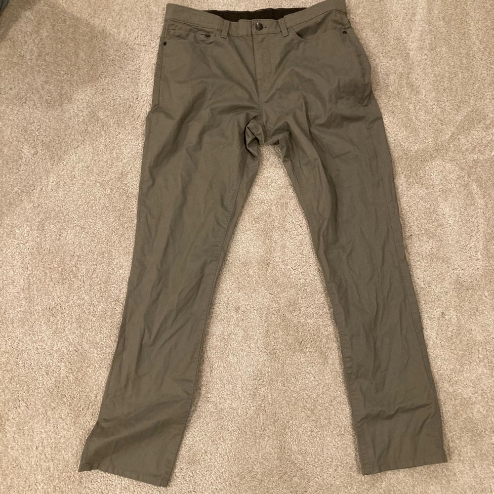ENGLISH LAUNDRY KHAKIS